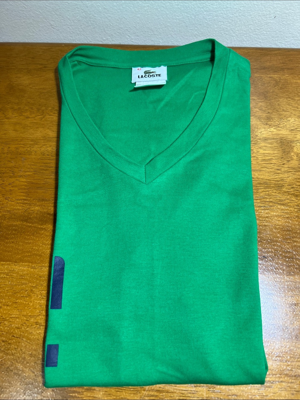 Lacoste Men’s Green V-Neck Tee with Navy Vertical Logo Size 42 LARGE